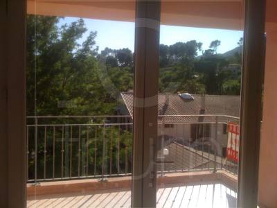 Location Appartement T3 ROQUEVAIRE PONT DE L'ÉTOILE Terrasse parking