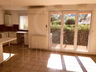 Location Appartement T3 Roqueveyre Pont de l'Etoile La Papeterie Appartement t3 Balcon Parking et cave