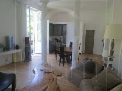 Vente Rez de Jardin T5 Marseille 8eme piscine